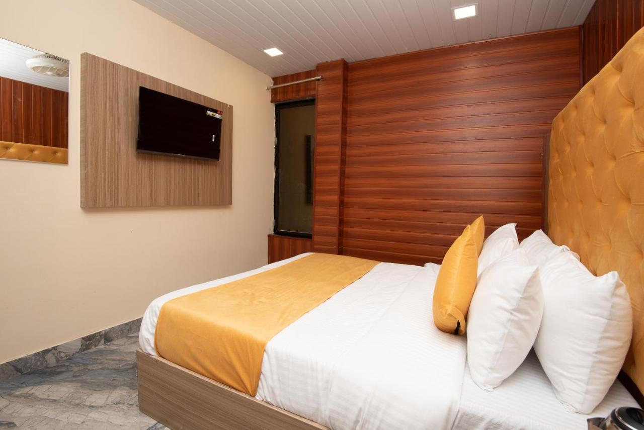 Hotel Priceless Suite Bombay Exhibition Centre Goregaon West Bombay Extérieur photo