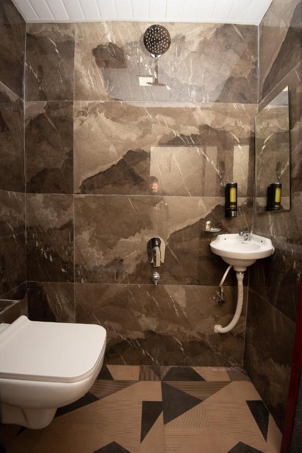 Hotel Priceless Suite Bombay Exhibition Centre Goregaon West Bombay Extérieur photo
