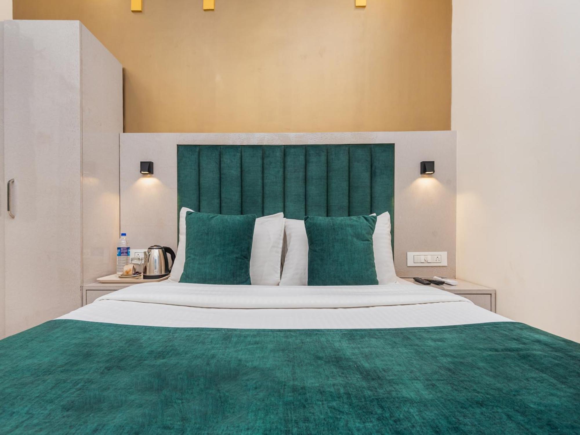 Hotel Priceless Suite Bombay Exhibition Centre Goregaon West Bombay Extérieur photo