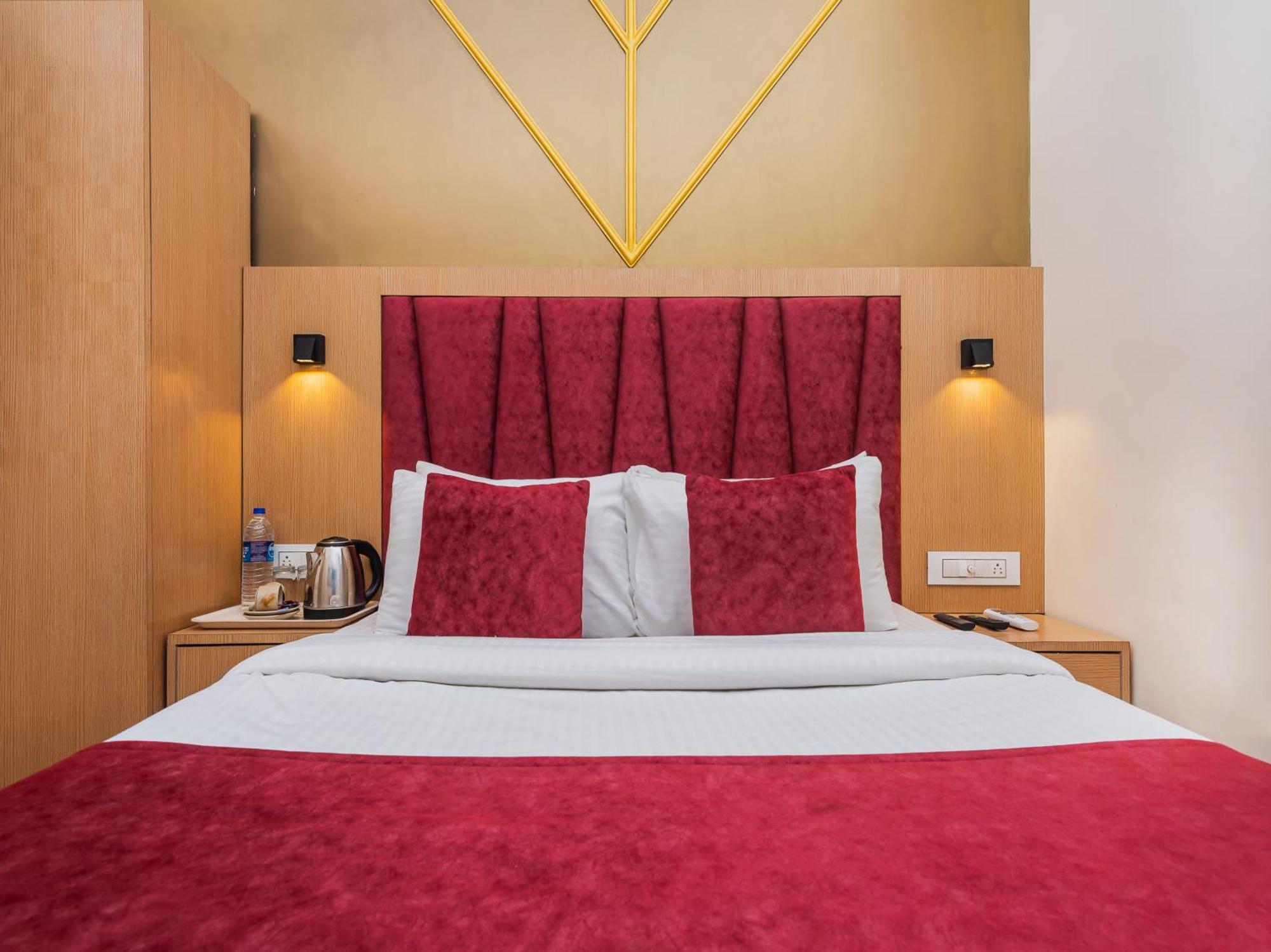 Hotel Priceless Suite Bombay Exhibition Centre Goregaon West Bombay Extérieur photo